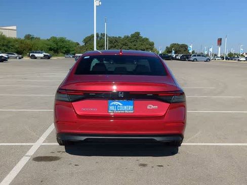 Used 2024 Honda Accord EX image 5