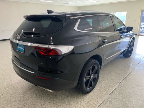 Used 2023 Buick Enclave Essence w/ Experience Buick Package image 6