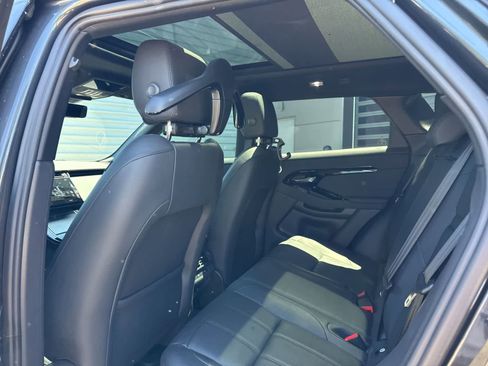 Used 2024 Land Rover Range Rover Evoque S AWD/4WD image 9