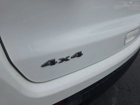 Used 2019 Jeep Compass Trailhawk AWD/4WD image 12