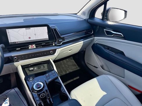 Certified 2025 Kia Sportage EX w/ EX Premium Package image 27