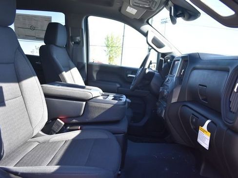 New 2026 Chevrolet Silverado 2500 Custom w/ Custom Value Package AWD/4WD image 15