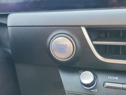 Used 2025 Hyundai Sonata SEL FWD image 28