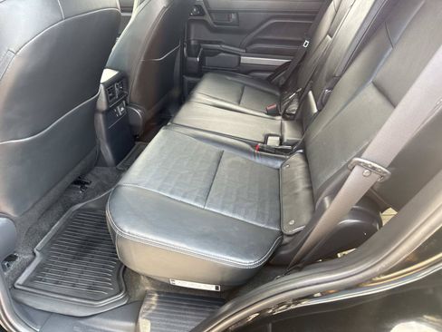 Used 2025 Toyota 4Runner TRD Off-Road Premium AWD/4WD image 17