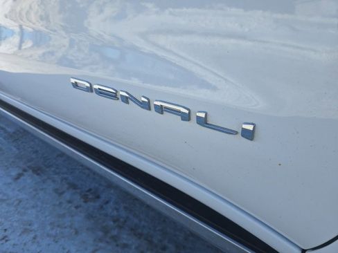 Used 2023 GMC Sierra 1500 Denali w/ Technology Package image 9