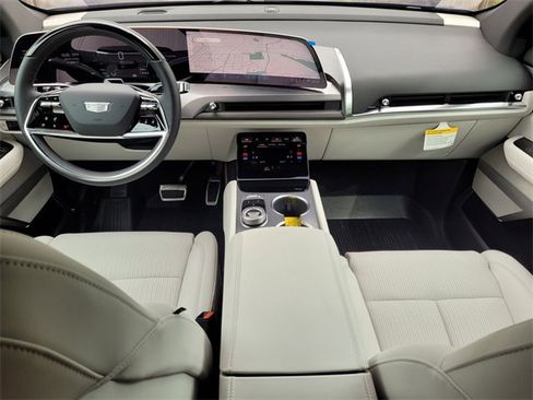 New 2026 Cadillac Vistiq Sport w/ LPO, Floor Liner Package image 11