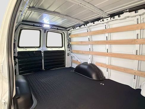 Used 2025 GMC Savana 2500 w/ Driver Convenience Package RWD image 18