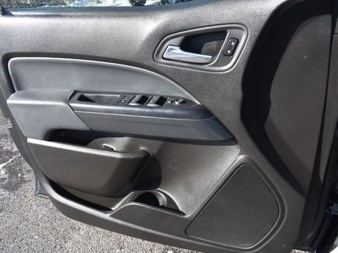 Used 2015 Chevrolet Colorado Z71 image 33