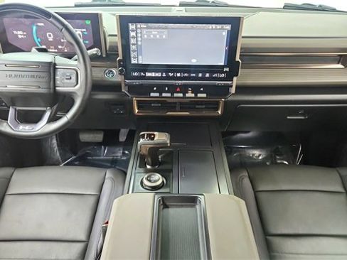 Used 2024 GMC Hummer EV 3X w/ LPO, Illumination Package image 86