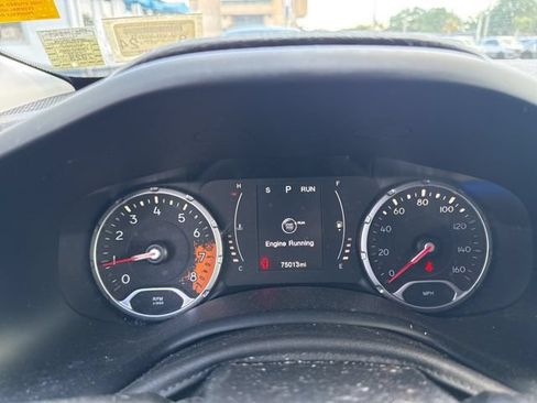 Used 2017 Jeep Renegade Sport w/ Power & Air Group AWD/4WD image 9