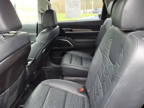 Used 2022 Kia Telluride SX w/ SX Prestige Package AWD/4WD image 8