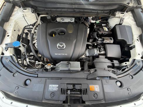 Used 2020 MAZDA CX-5 Touring FWD image 10