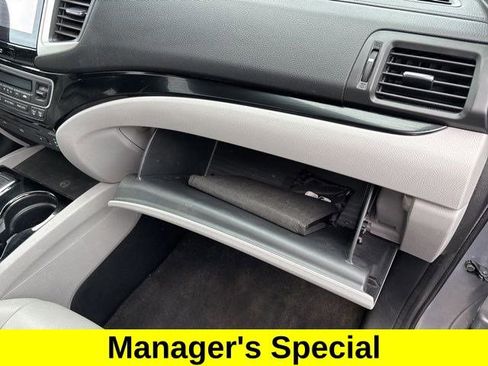 Used 2016 Honda Pilot Touring image 42