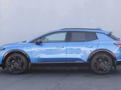 New 2025 Chevrolet Equinox EV RS image 26