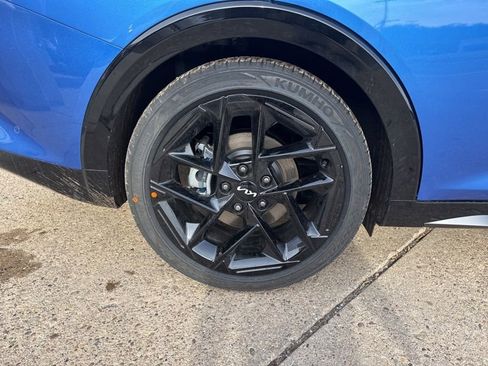 New 2025 Kia K4 GT-Line Turbo image 9