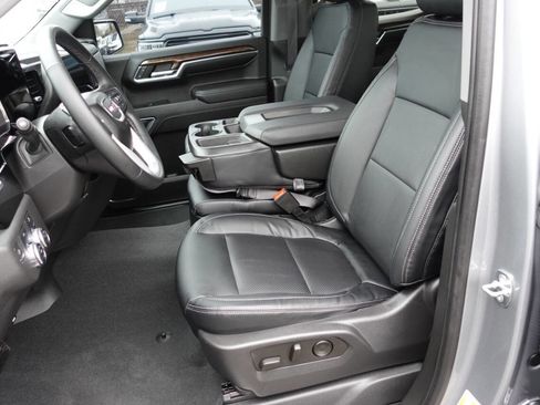 Used 2023 GMC Sierra 1500 Elevation image 18