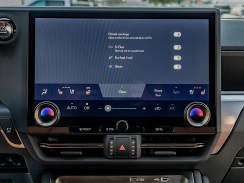 Used 2025 Lexus GX 550 w/ Cold Area Package image 27