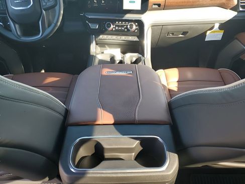 New 2026 GMC Sierra 3500 Denali Ultimate AWD/4WD image 22