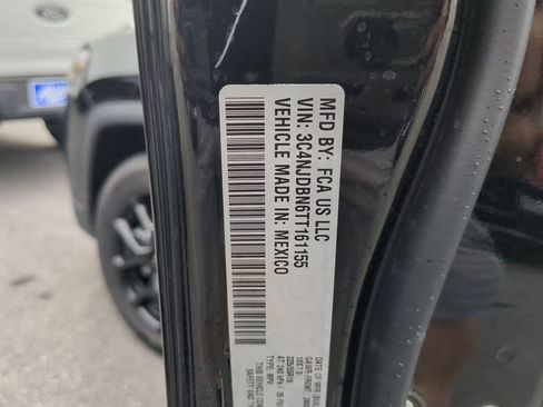 New 2026 Jeep Compass Latitude image 25