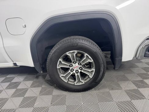 Used 2025 GMC Sierra 1500 SLT AWD/4WD image 38