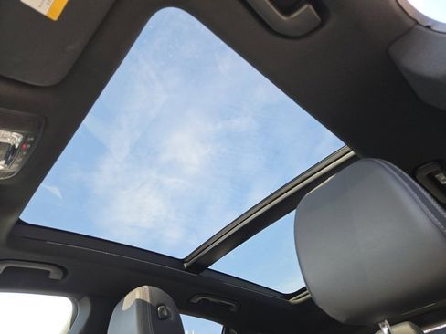 Used 2024 Mercedes-Benz GLE 450 GLE 450 image 8