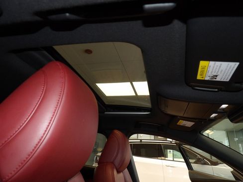 Used 2023 MAZDA MAZDA3 s image 15