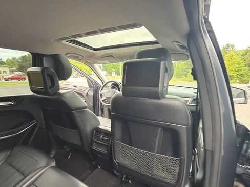 Used 2013 Mercedes-Benz GL 450 4MATIC image 46