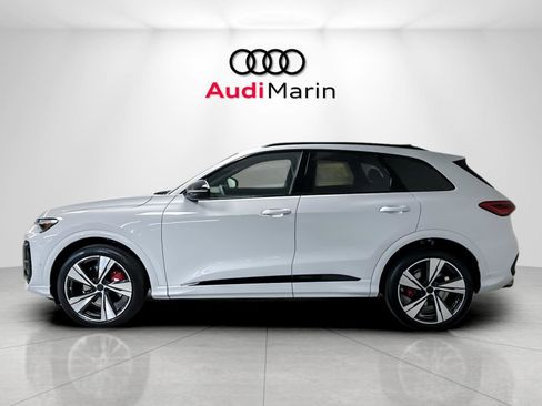 New 2026 Audi SQ5 Premium Plus AWD/4WD image 2