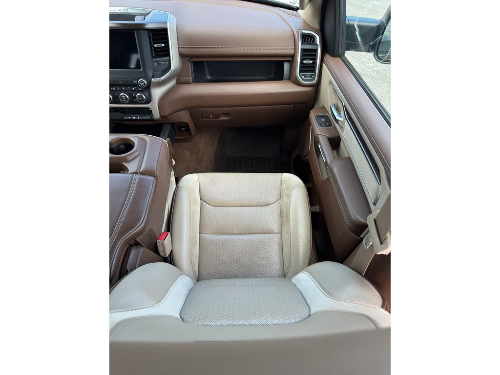 Used 2021 RAM 1500 Laramie AWD/4WD image 18