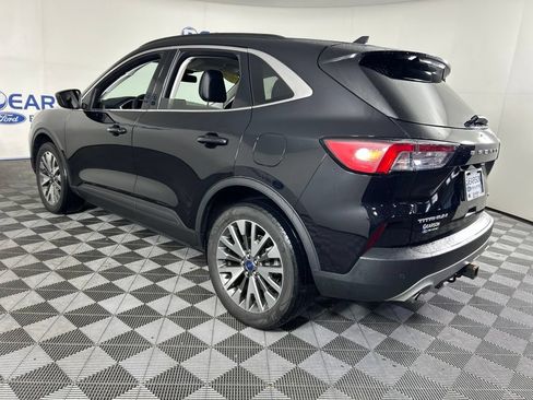 Used 2022 Ford Escape Titanium w/ Class II Trailer Tow Package AWD/4WD image 7