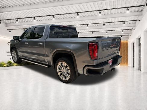 Used 2022 GMC Sierra 1500 Denali w/ Denali Premium Package AWD/4WD image 9