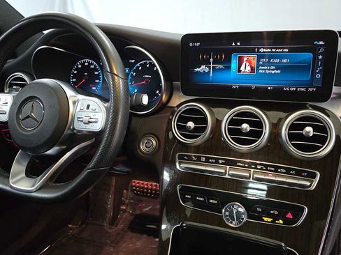 Used 2020 Mercedes-Benz C 300 4MATIC Sedan image 11