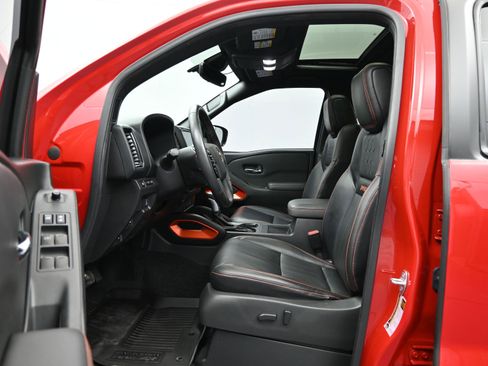 Used 2023 Nissan Frontier PRO-4X w/ Pro-4X Premium Package image 8