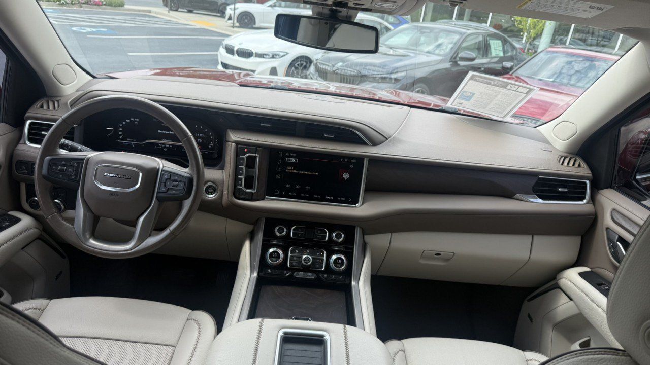 Used 2022 GMC Yukon Denali RWD image 21