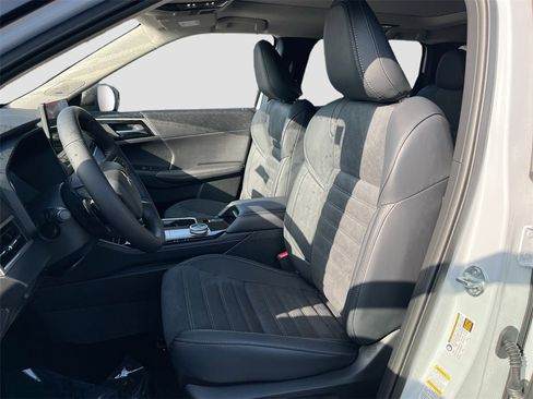 New 2026 Mitsubishi Outlander Trail Edition image 21