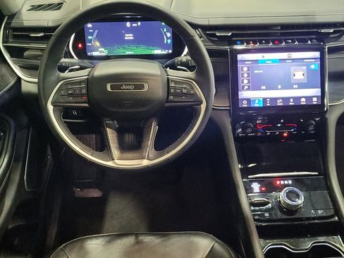 Used 2022 Jeep Grand Cherokee Limited 4xe image 22