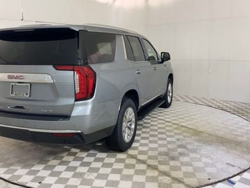 Used 2023 GMC Yukon SLT w/ SLT Luxury Package AWD/4WD image 8