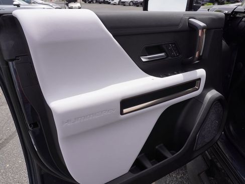 New 2025 GMC Hummer EV 3X image 14