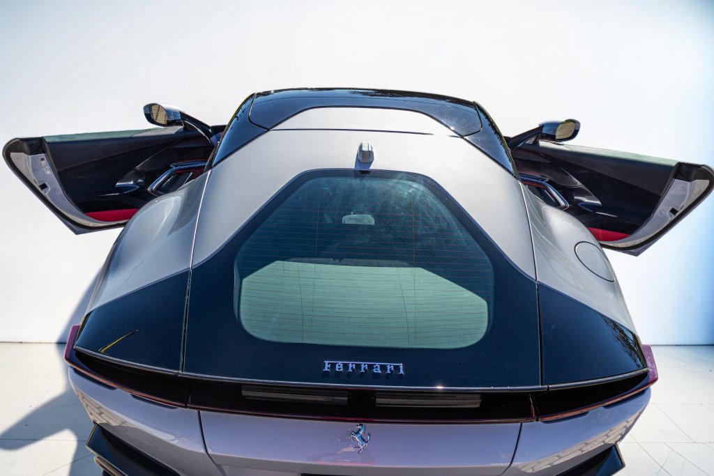 Certified 2025 Ferrari 12Cilindri RWD image 22