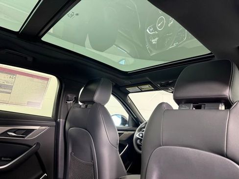 Certified 2025 Jaguar F-PACE R-Dynamic S image 33