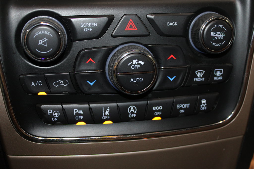 Used 2017 Jeep Grand Cherokee Summit AWD/4WD image 42