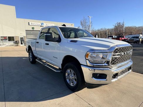 Used 2024 RAM 2500 Big Horn image 3