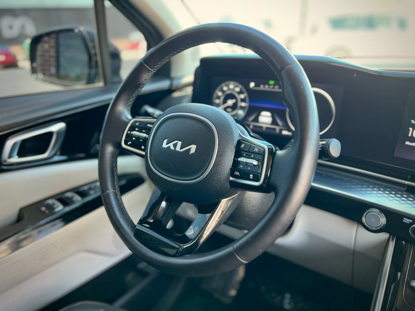 Used 2024 Kia Carnival SX Prestige FWD image 10
