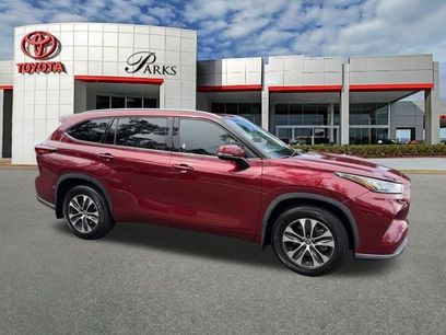Used 2020 Toyota Highlander XLE