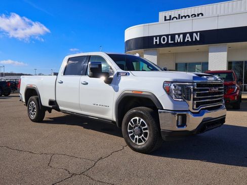 Used 2022 GMC Sierra 3500 SLT image 1