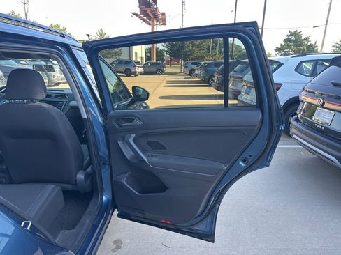 Used 2019 Volkswagen Tiguan S FWD image 16