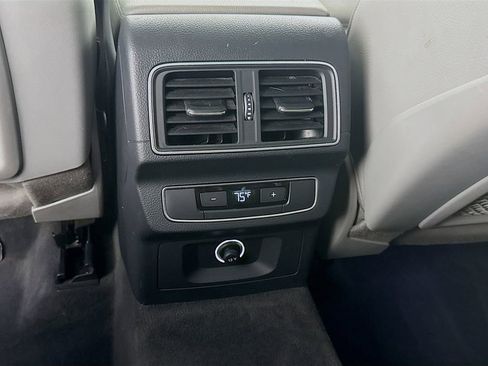 Used 2018 Audi Q5 2.0T Premium Plus w/ Premium Plus Package image 31