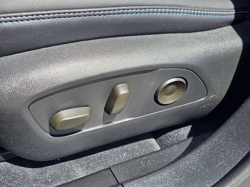 Used 2026 Chevrolet Equinox EV LT AWD/4WD image 22