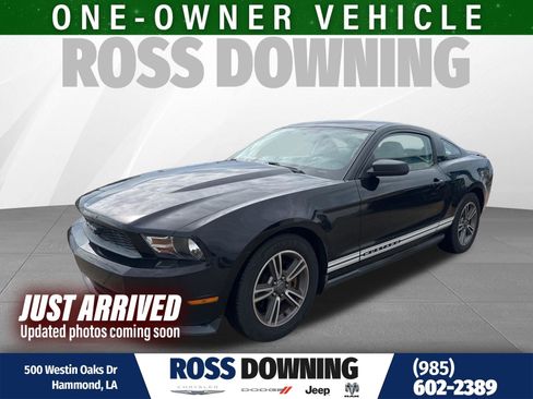 Used 2011 Ford Mustang Premium w/ 201A Rapid Spec Order Code RWD image 1