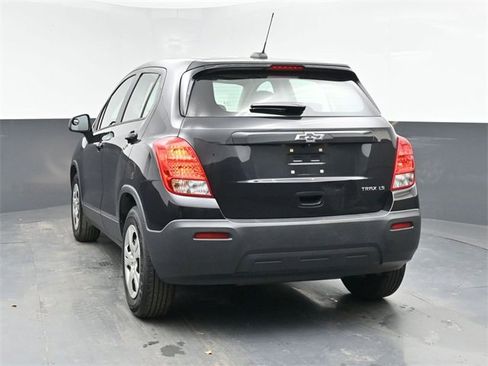 Used 2015 Chevrolet Trax LS w/ LPO, Cargo Package image 12